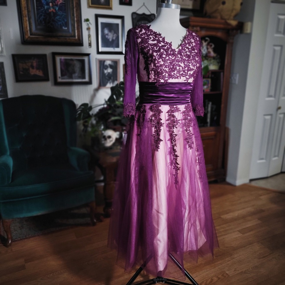 Purple Lace Tulle Gown Vintage Style Corset Back Evening Prom Dress Womens 12